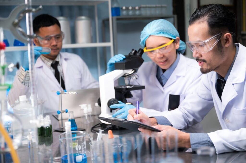 the-researchers-analyzed-the-results-of-the-data-in-the-scientific-laboratory-.jpg